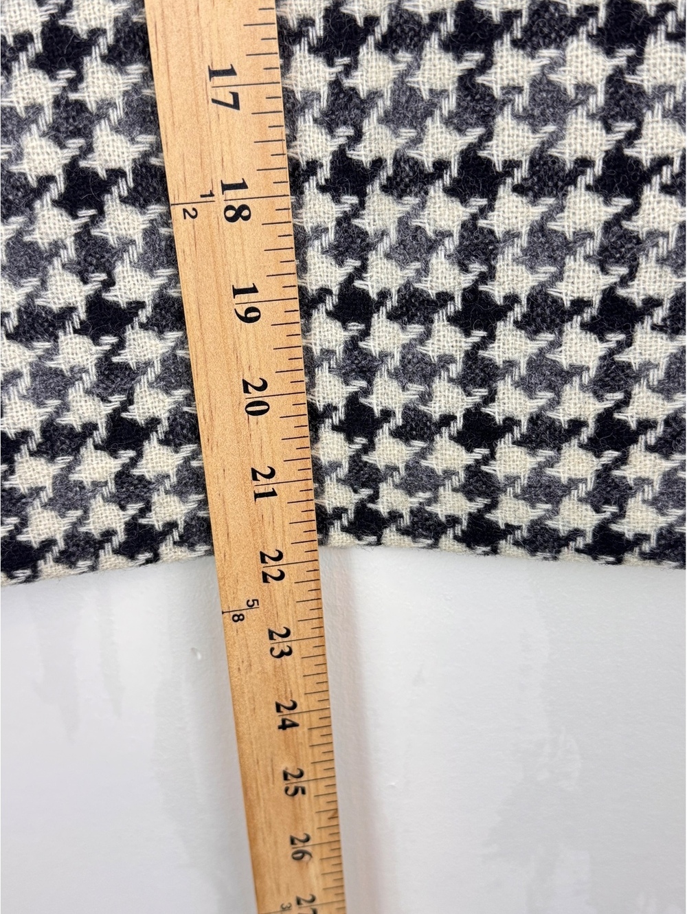 Boden British Tweed by Moon Houndstooth Wool Faux Wrap Skirt US 14L Buckle - Picture 10 of 10